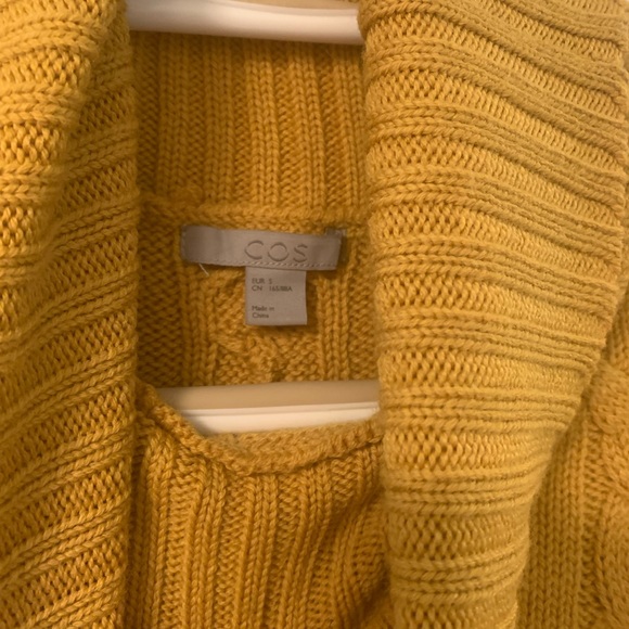 COS Wool Cable Knit Sweater - Picture 2 of 4